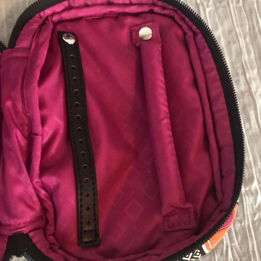 VERA BRADLEY lot 3 travel bags-tablet case, electronics cords storage & luggage - Picture 11 of 16